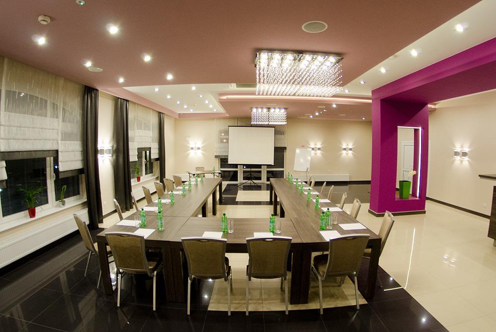 Hotel Podkowa Płock Dış mekan fotoğraf